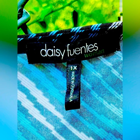 Daisy Fuentes 1X Wavy Patterned Shirt 〰️〰️〰️〰️〰️〰️〰️〰️〰️〰️〰️〰️〰️〰️〰️〰️〰️ - Picture 1 of 5
